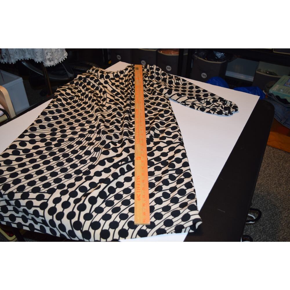 Tahari Arthur S Levine Polka Dot Sheath Dress Beige Black Long Sleeve 12 - Picture 7 of 8